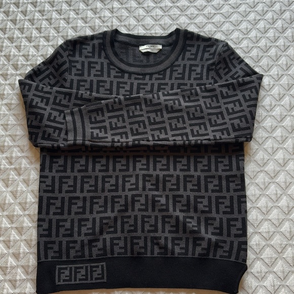 Fendi Sweater -Black and Grey Long Sleeve - Picture 1 of 7